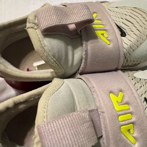 Nike AirMax 270 Girls Size 10C  Fast Shipping ! - Picture 11 of 16
